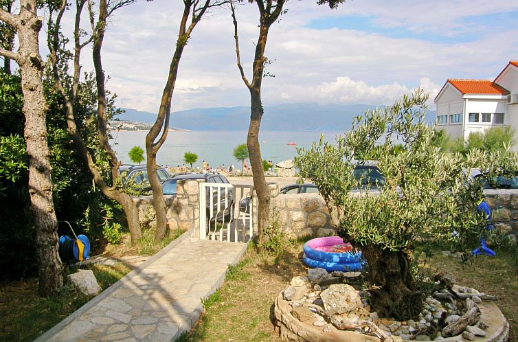 Appartement Appartement in Baška mit Eigener Terrasse