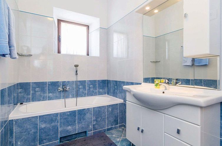 Vakantiehuis Villa Ella, traditionelles mediterranes Steinha