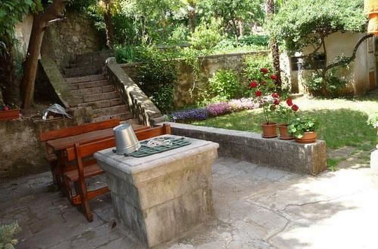 Appartement Schöne Ferienwohnung mit Balkon und Garten