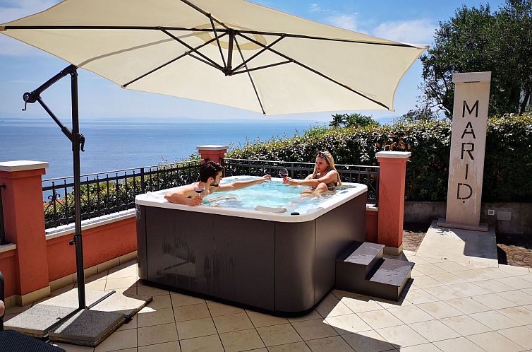 Appartement Großzügiges, modernes Apartment mit Terrasse u