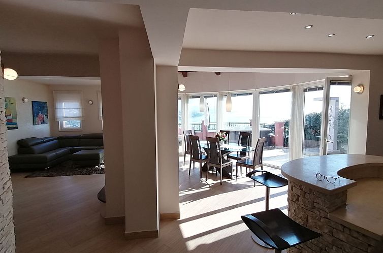 Appartement Großzügiges, modernes Apartment mit Terrasse u