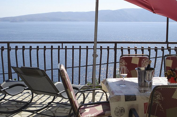 Appartement Gesamte Wohnung mit Terrasse und Meerblick