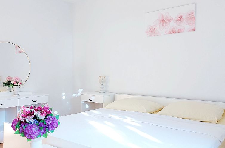 Vakantiehuis Holiday House Jure