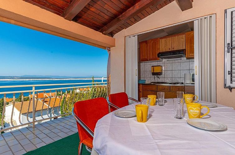 Appartement Wunderschöne Ferienwohnung in Dramalj und Meerb