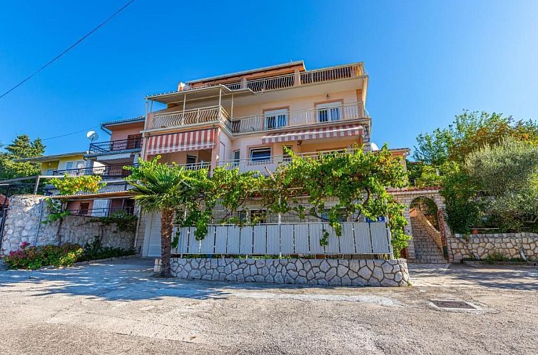 Appartement Wunderschöne Ferienwohnung in Dramalj und Meerb