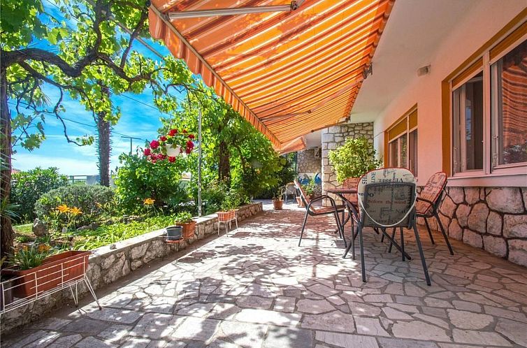 Appartement Wohnung in Dramalj mit Schöner Terrasse und Mee