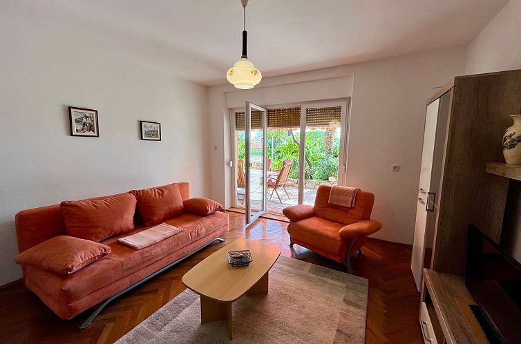 Appartement Wohnung in Dramalj mit Schöner Terrasse und Mee