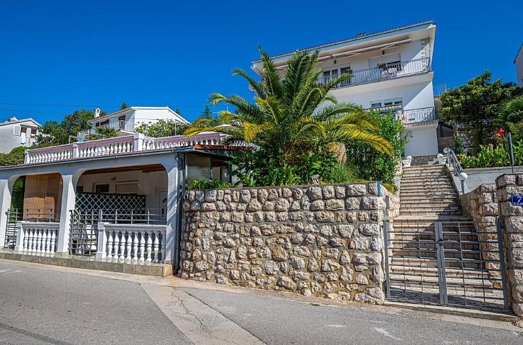 Guest house 1044224 - Apartment Kvarner - Appartement Wohnung in Dramalj mit Kleiner Terrasse