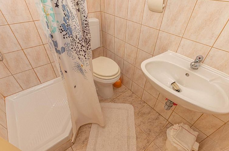 Appartement Wohnung in Dramalj mit Kleiner Terrasse