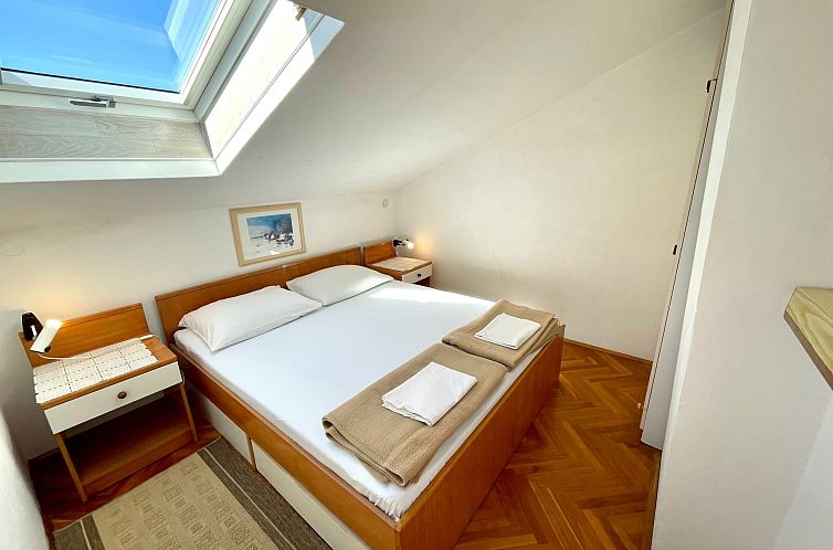 Guest house 1044231 - Apartment Kvarner - Appartement Apartman Luky 8
