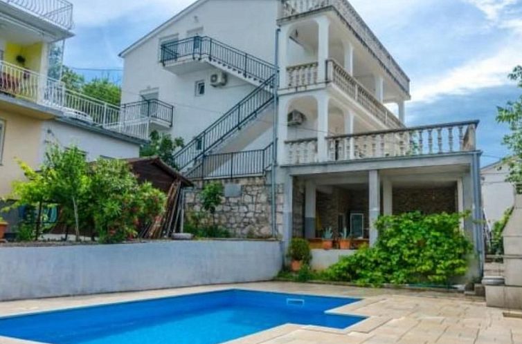 Appartement Wohnung in Dramalj mit Möbliertem Balkon