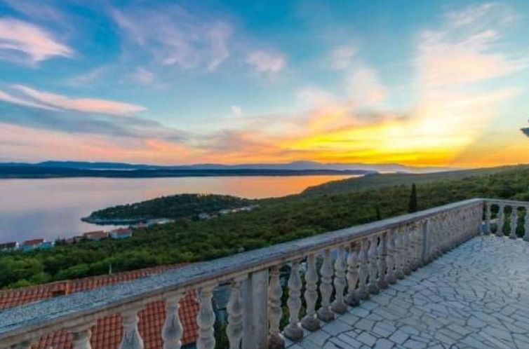 Appartement Wohnung in Dramalj mit Möbliertem Balkon