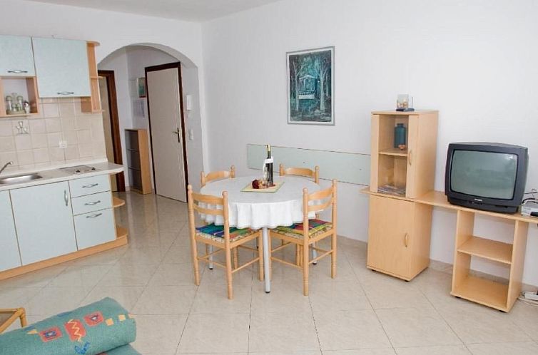 Appartement in Dramalj mit Terrasse