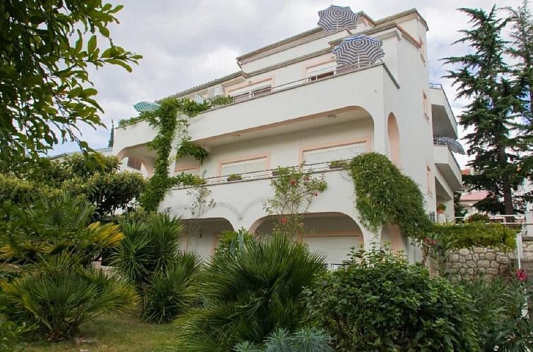 Appartement in Dramalj mit Terrasse