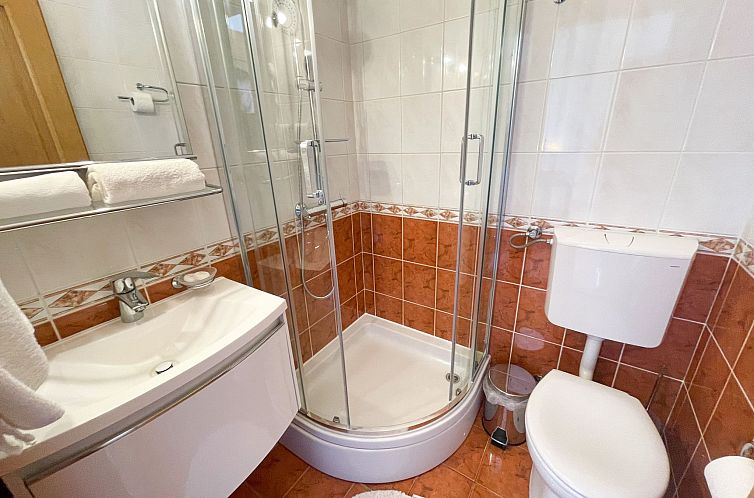 Appartement in Dramalj mit Terrasse
