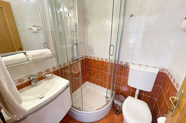 Appartement in Dramalj mit Terrasse