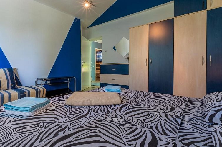 Appartement Appartement in Dramalj mit Terrasse und Grill