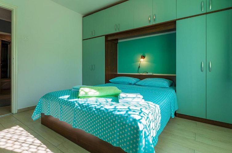 Appartement Appartement in Dramalj mit Terrasse und Grill