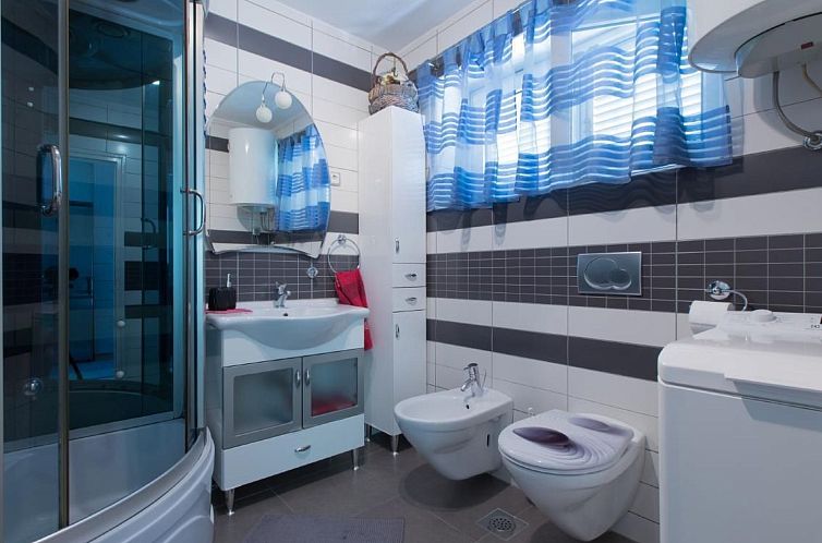 Appartement Appartement in Dramalj mit Terrasse und Grill