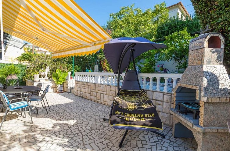 Appartement Appartement in Dramalj mit Terrasse und Grill