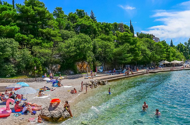 Appartement Appartement in Dramalj mit Terrasse und Grill