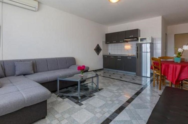 Appartement Appartement in Dramalj mit Möbliertem Balkon