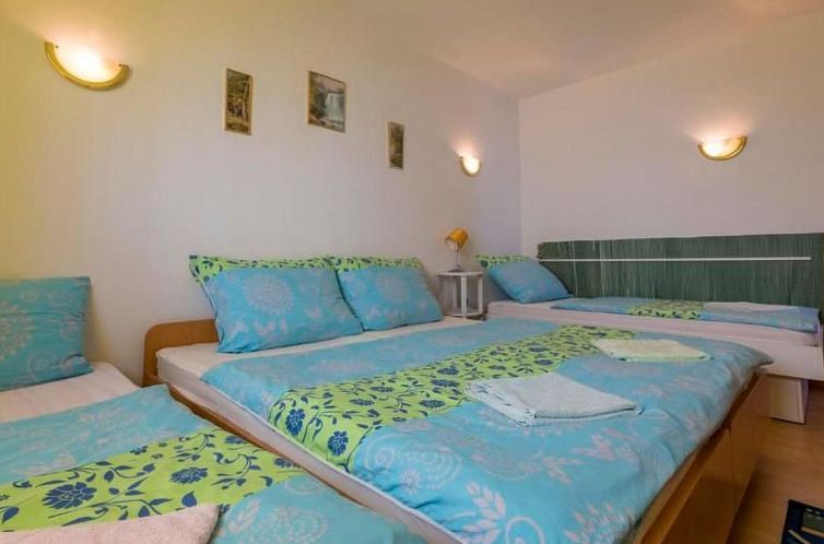 Appartement Appartement in Dramalj mit Möbliertem Balkon