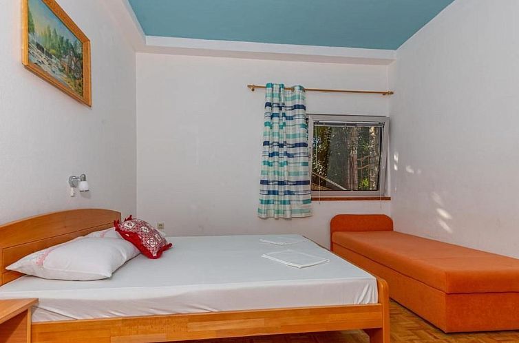 Appartement in Dramalj mit Terrasse und Grill