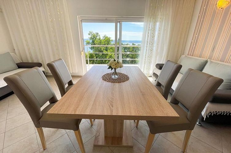 Appartement Wohnung in Dramalj mit Möbliertem Balkon