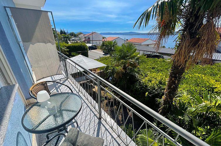 Appartement Wohnung in Dramalj mit Garten, Terrasse und Gril