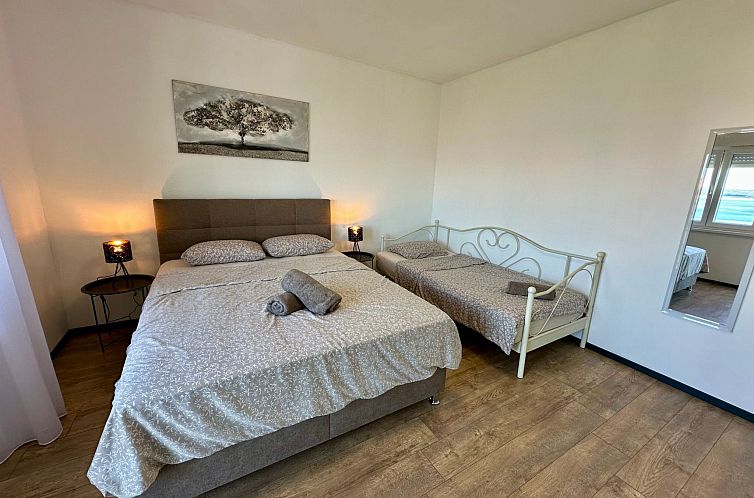Appartement Wohnung in Dramalj mit Garten, Terrasse und Gril