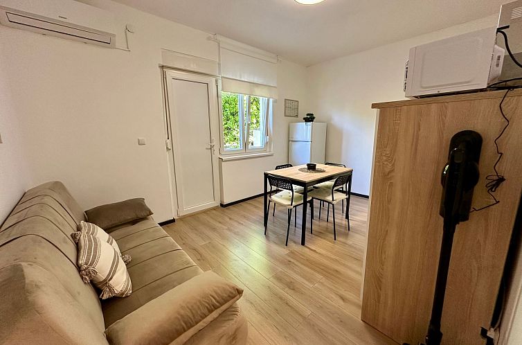 Appartement Wohnung in Dramalj mit Garten, Terrasse und Gril