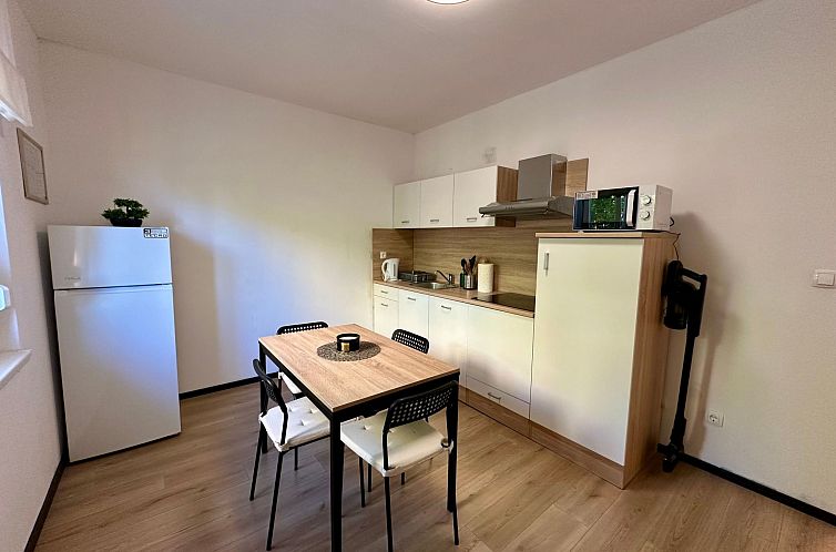 Appartement Wohnung in Dramalj mit Garten, Terrasse und Gril
