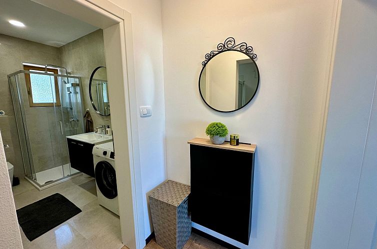 Appartement Wohnung in Dramalj mit Garten, Terrasse und Gril