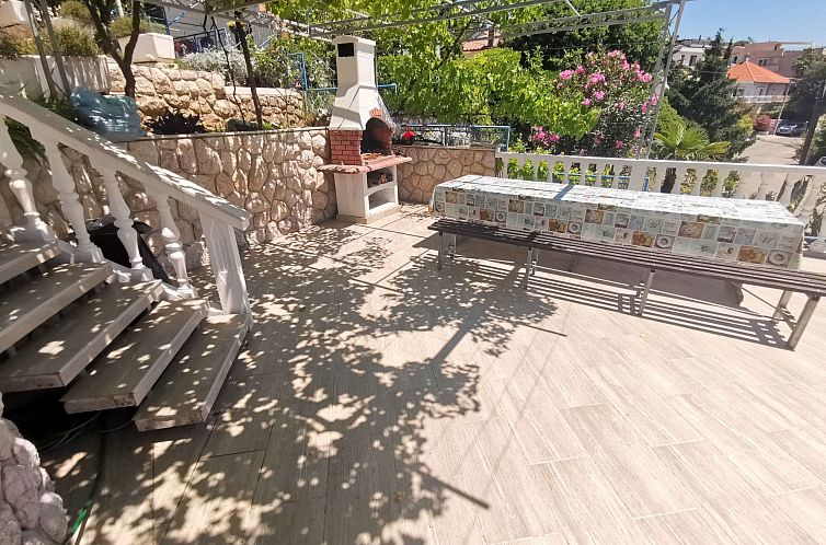 Appartement Wunderschöne Wohnung in Dramalj 70m vom Meer en