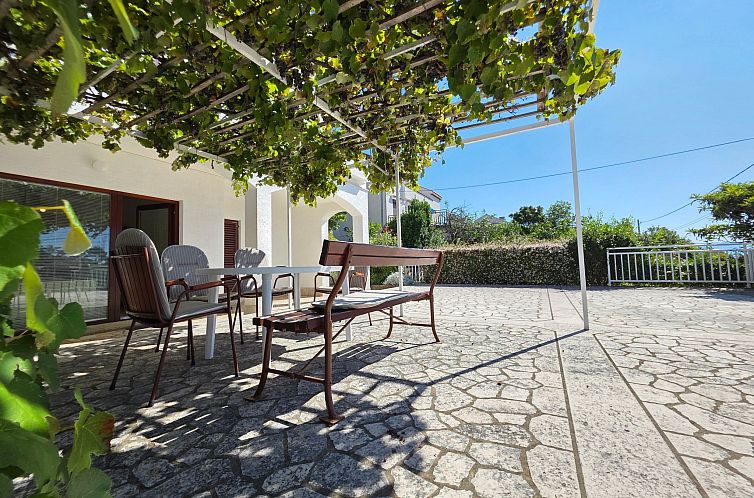 Appartement Wohnung für 4-5 Personen mit Terrasse