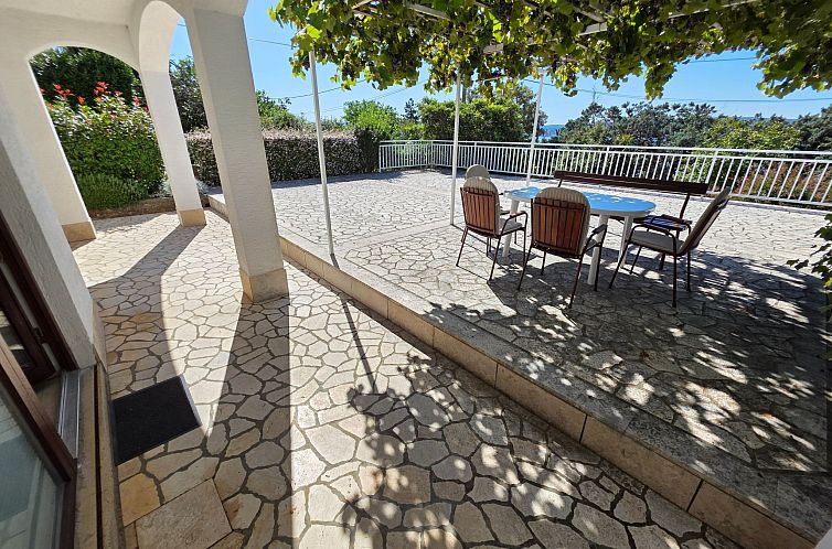 Appartement Wohnung für 4-5 Personen mit Terrasse