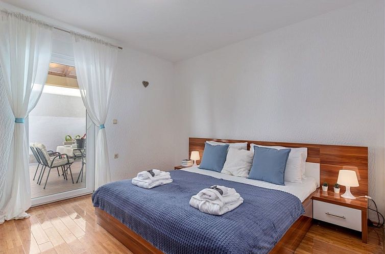 Appartement Wohnung mit Terrasse und Meerblick