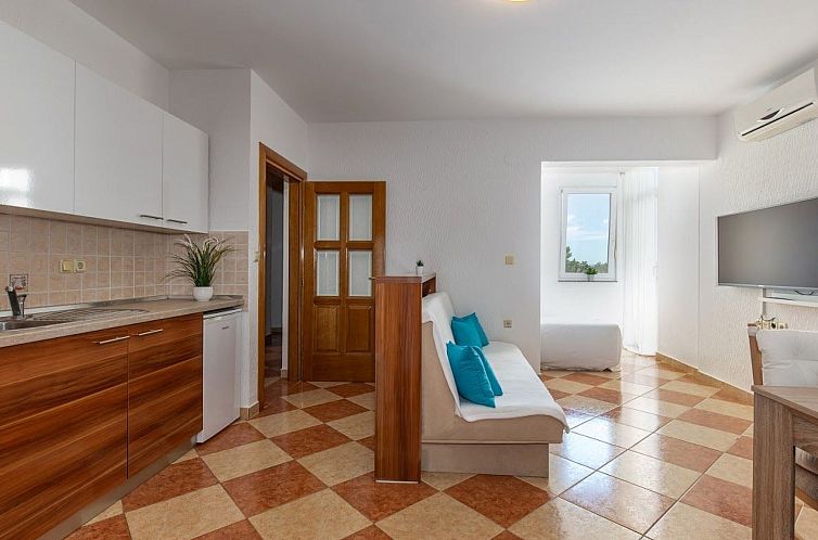 Appartement Wohnung mit Terrasse und Meerblick