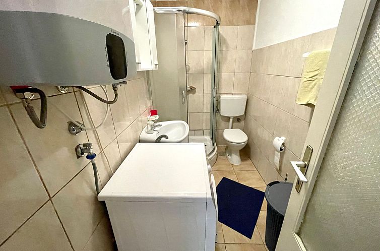 Appartement Appartement in Dramalj mit Grill und Terrasse