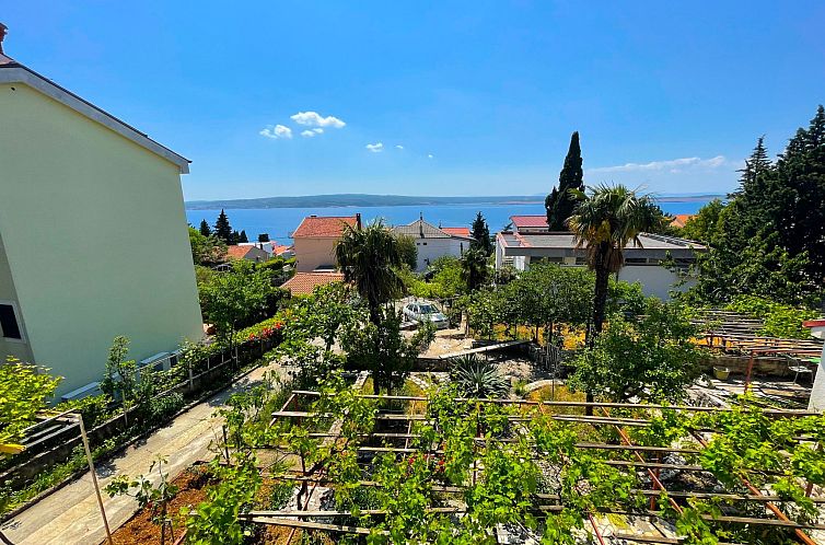 Appartement Wohnung in Dramalj mit Grill und Terrasse