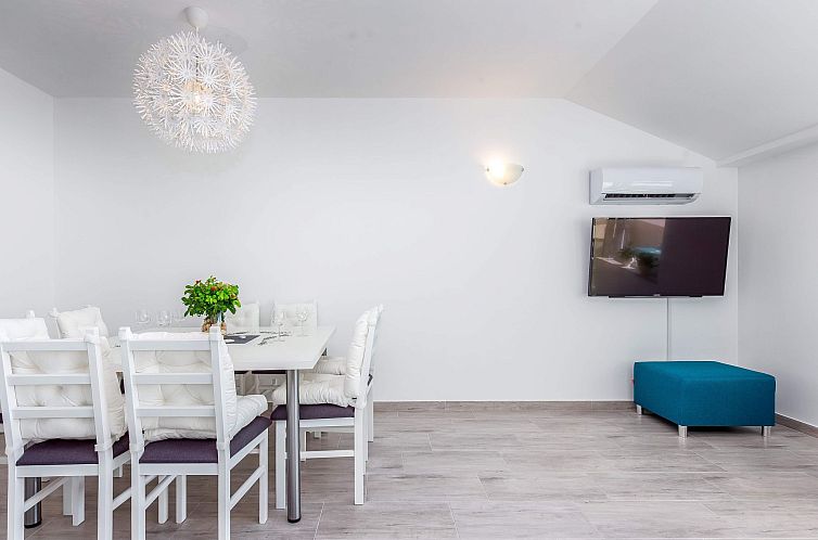 Appartement apartment "Vila Veronique 7"