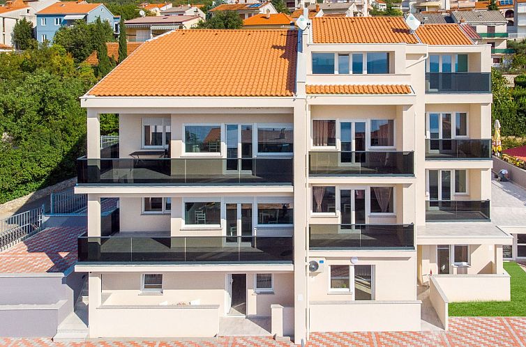 Appartement "Vila Veronique1" mit Pool