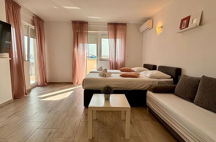 Appartement "Vila Veronique1" mit Pool