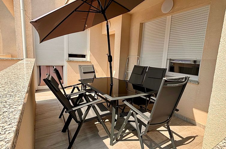 Appartement "Vila Veronique1" mit Pool