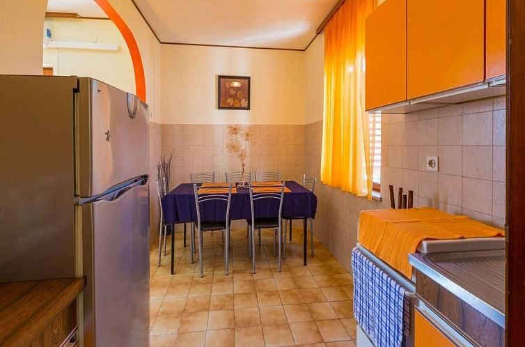 Appartement Nette Wohnung in Dramalj mit Privater Terrasse