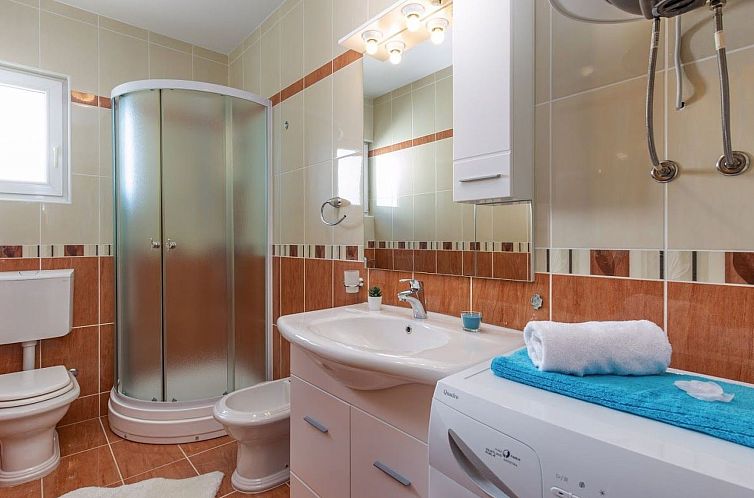 Appartement mit Balkon