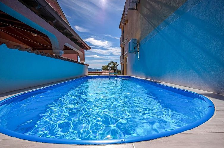 Appartement mit Balkon