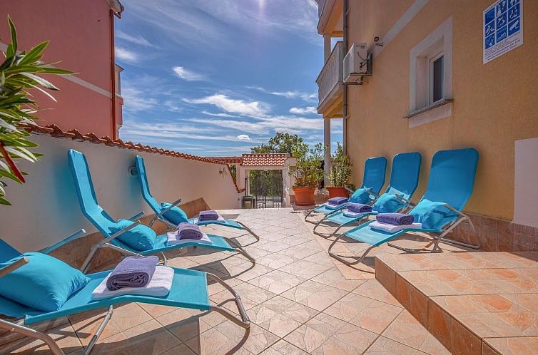 Appartement mit Balkon