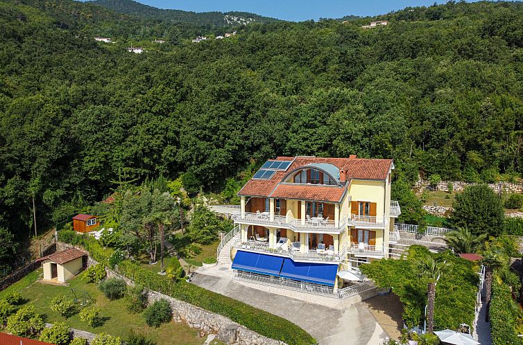 Guest house 1044426 - Apartment Kvarner - Appartement Villa Mona Lisa